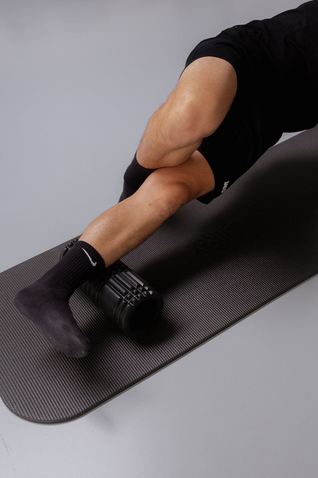 Foamrolling van het onderbeen als oefentherapie bij Kinesitherapie FIX